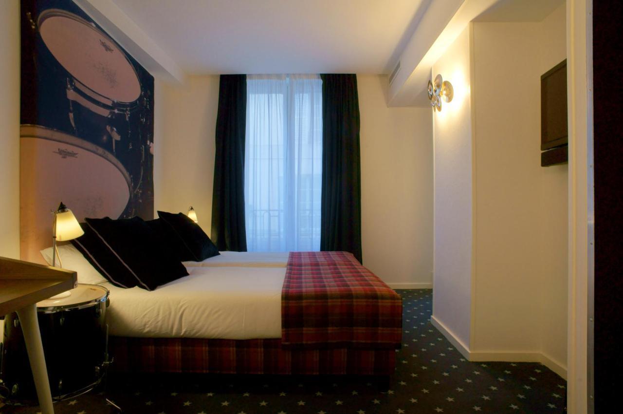 Hotel Du Triangle D'Or Paris Exterior foto